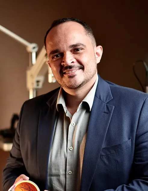 Dr. Guilherme Valadares